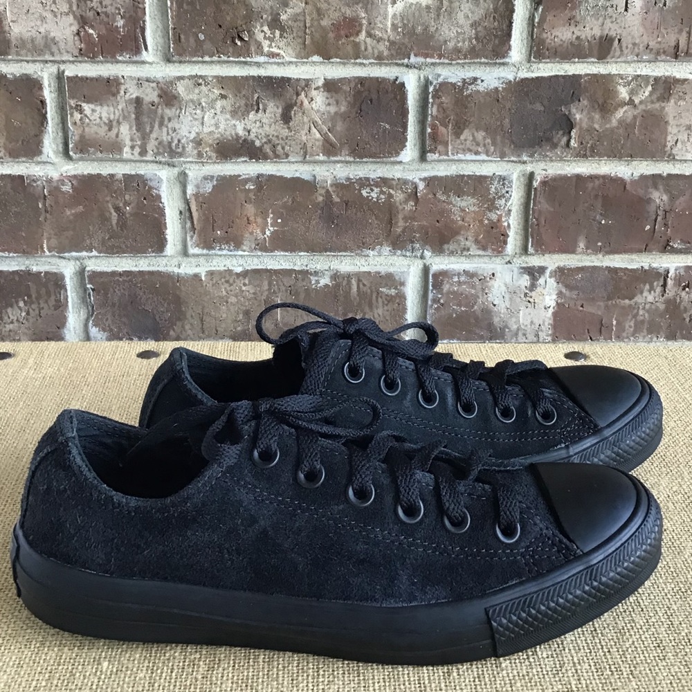 Converse All Stars Black Suede